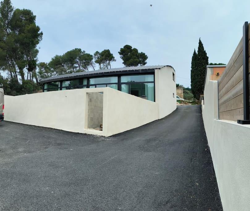 Industrial Luxury Nimes & Arles Villa Beaucaire  Exterior photo